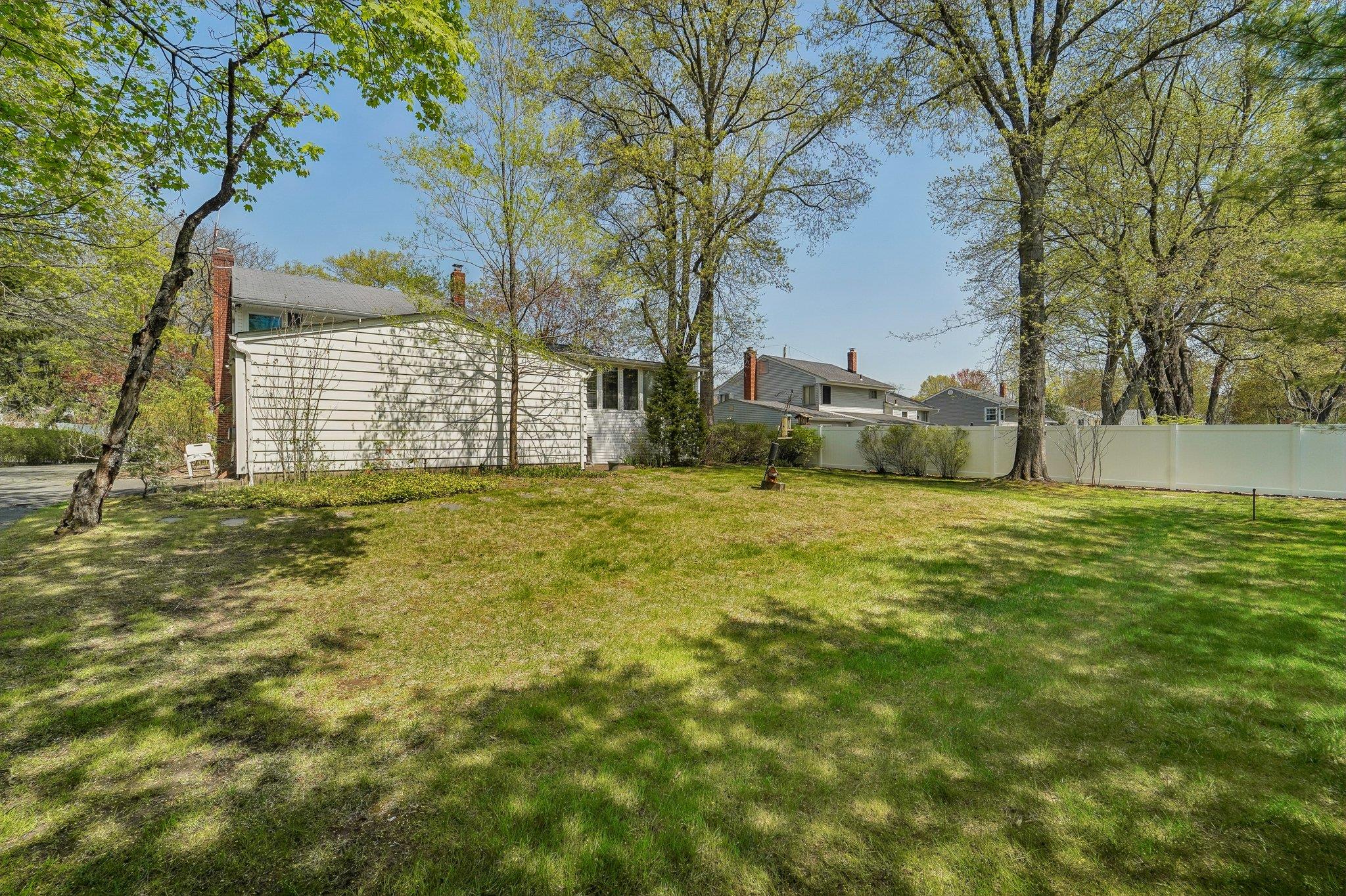 103 S Nauraushaun Road Property Photo 31