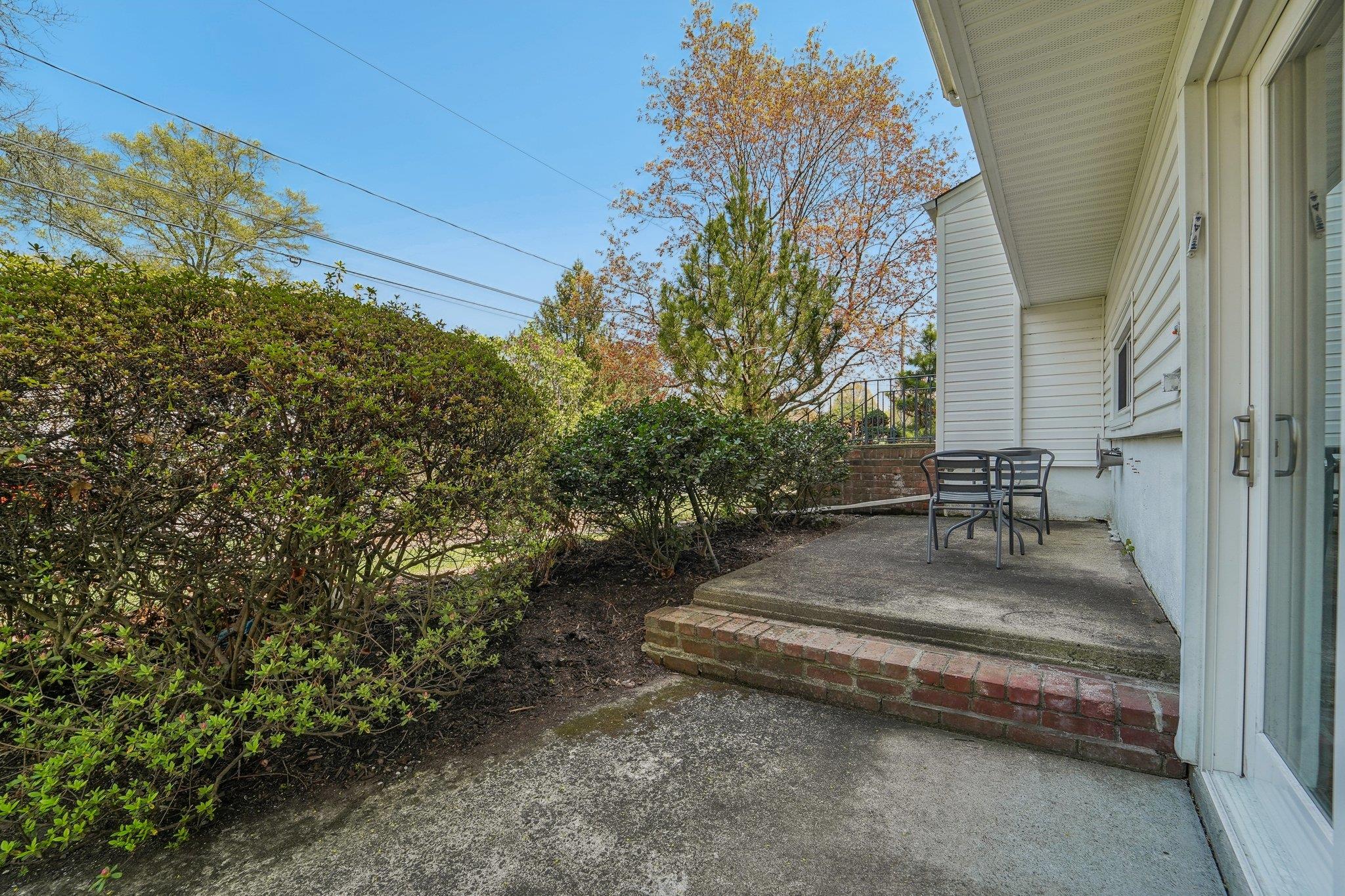 103 S Nauraushaun Road Property Photo 33