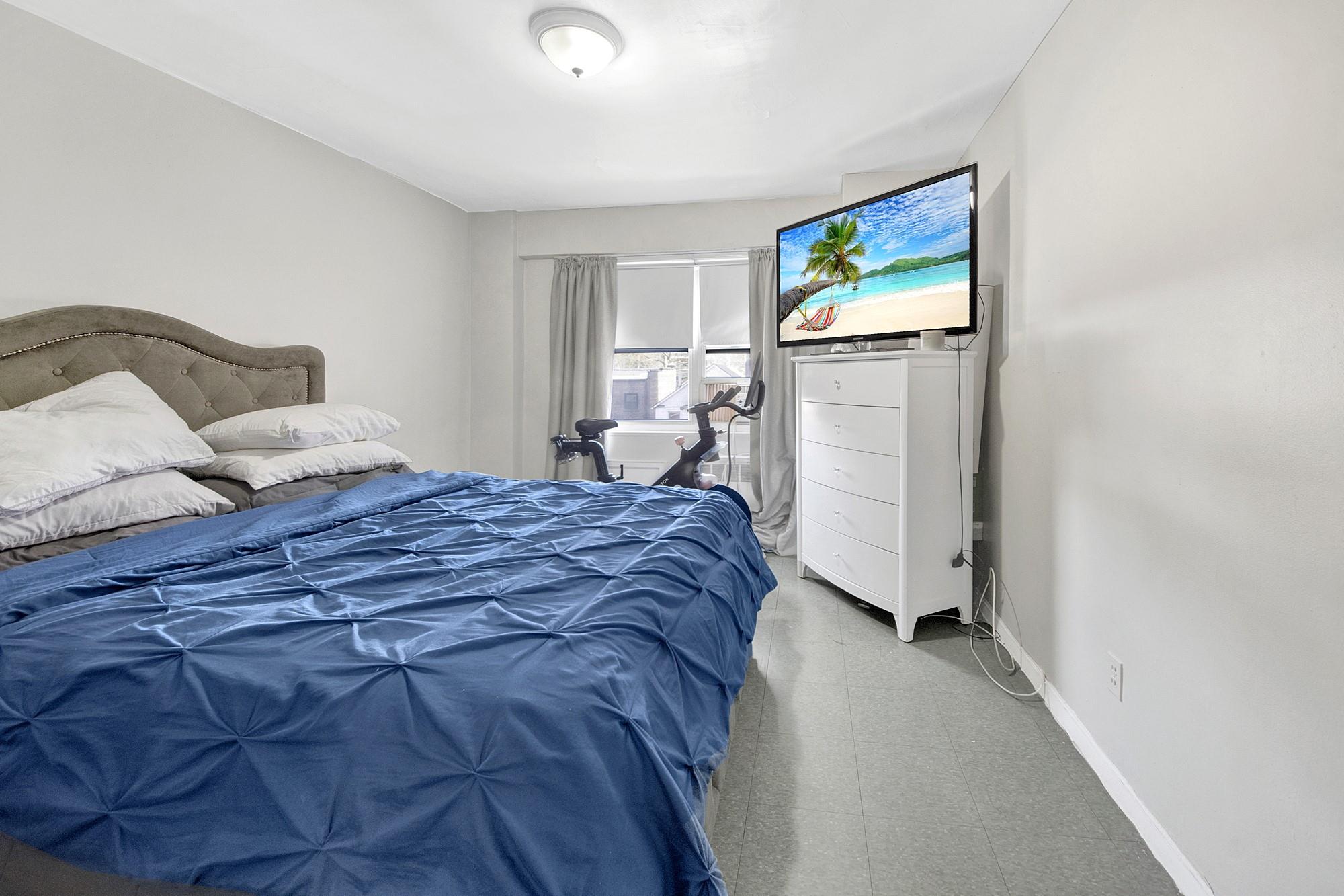 3130 Irwin Avenue 2c Property Photo 14