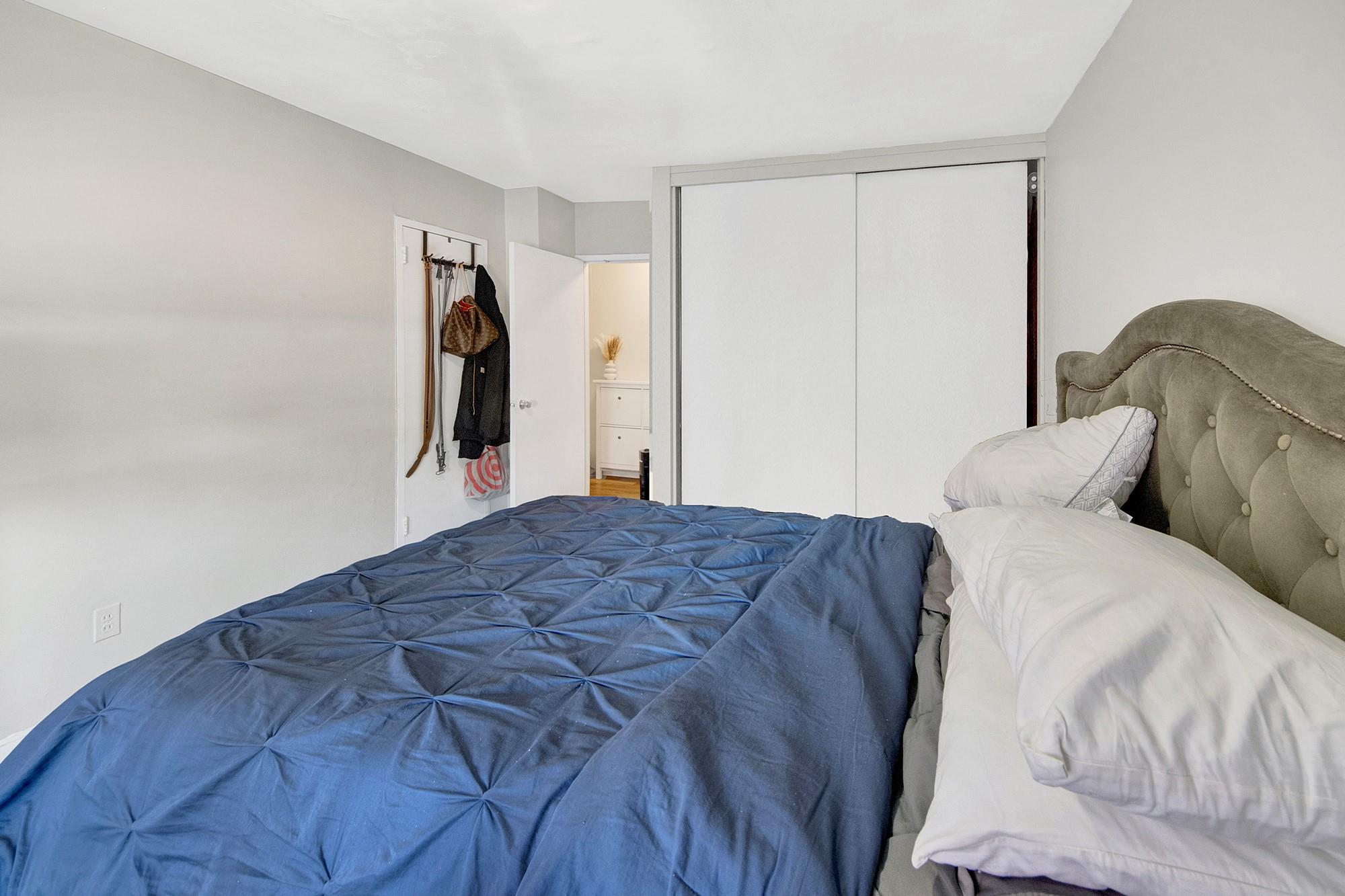 3130 Irwin Avenue 2c Property Photo 15