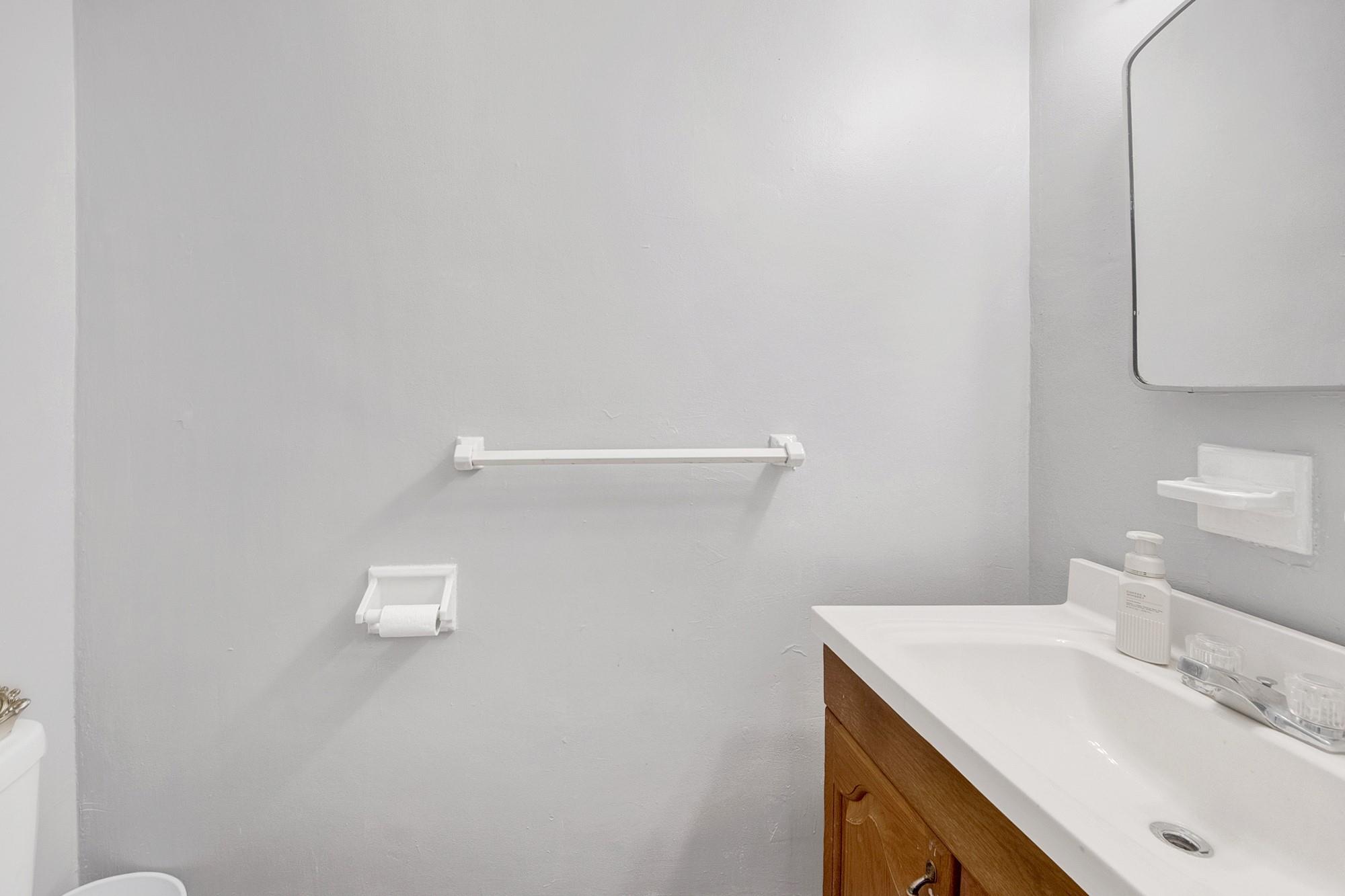 3130 Irwin Avenue 2c Property Photo 16