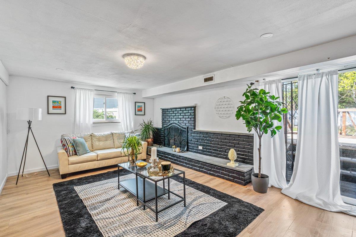 5 Lantern Street Property Photo 16