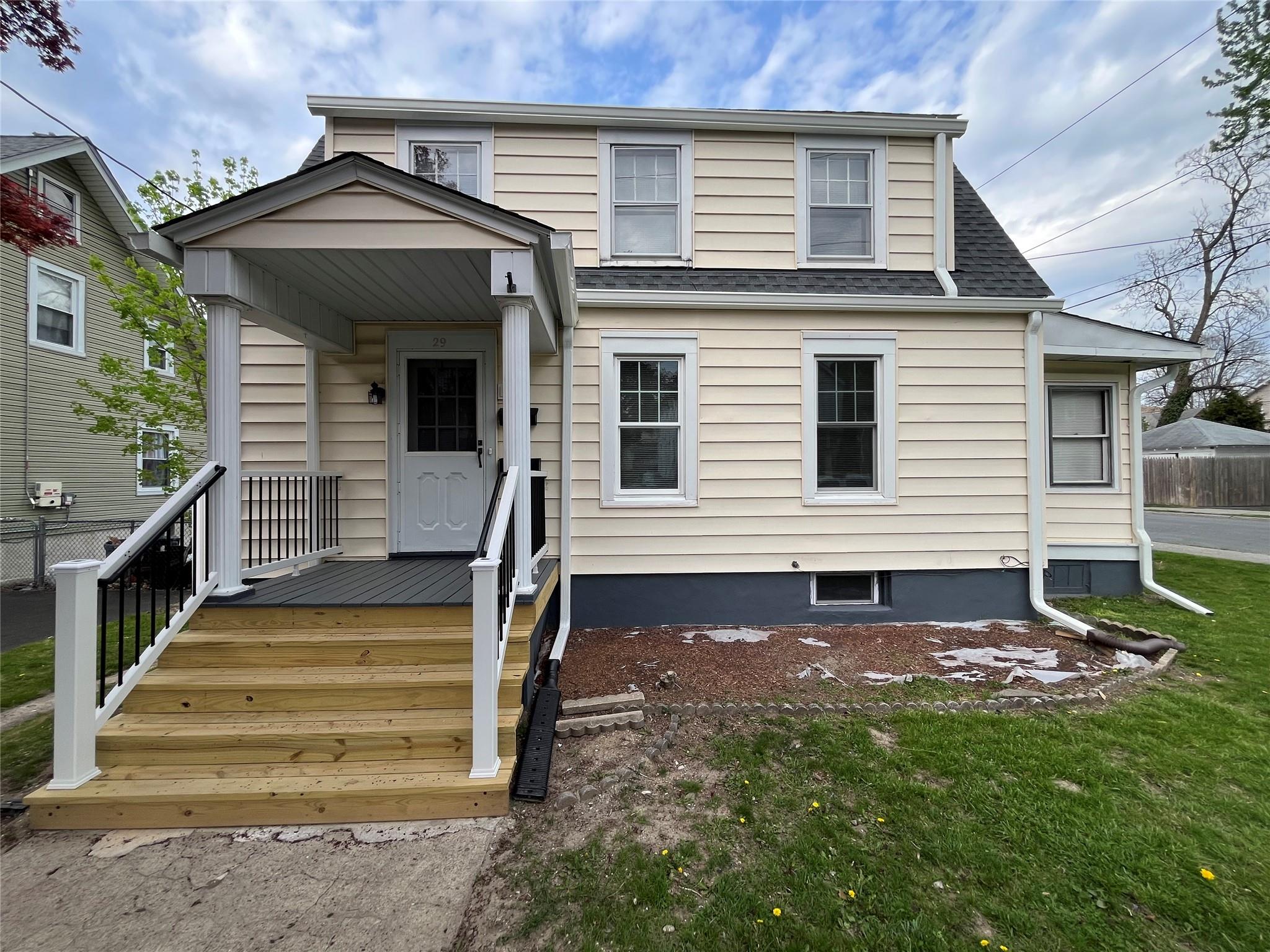29 Lincoln St Property Photo