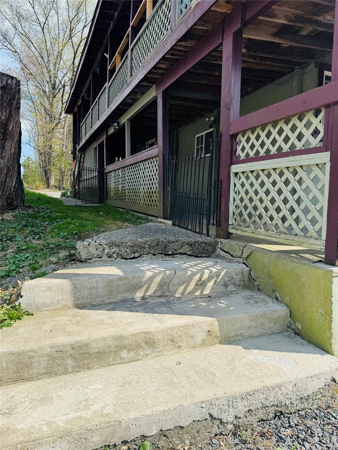 New Paltz Middle School Real Estate Listings Main Image