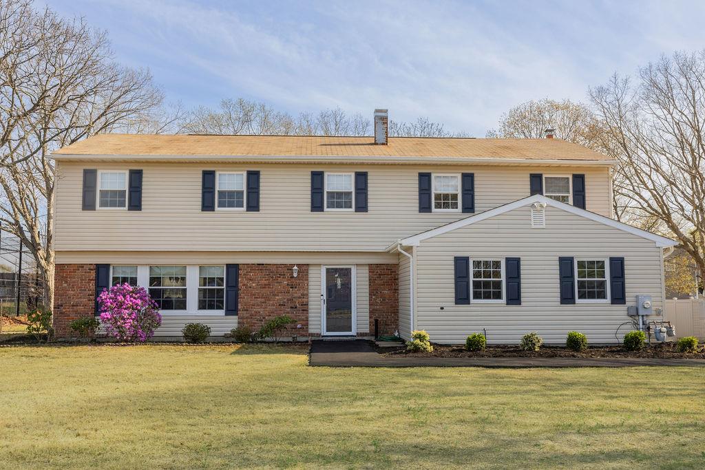 4 Kerry Court Property Photo