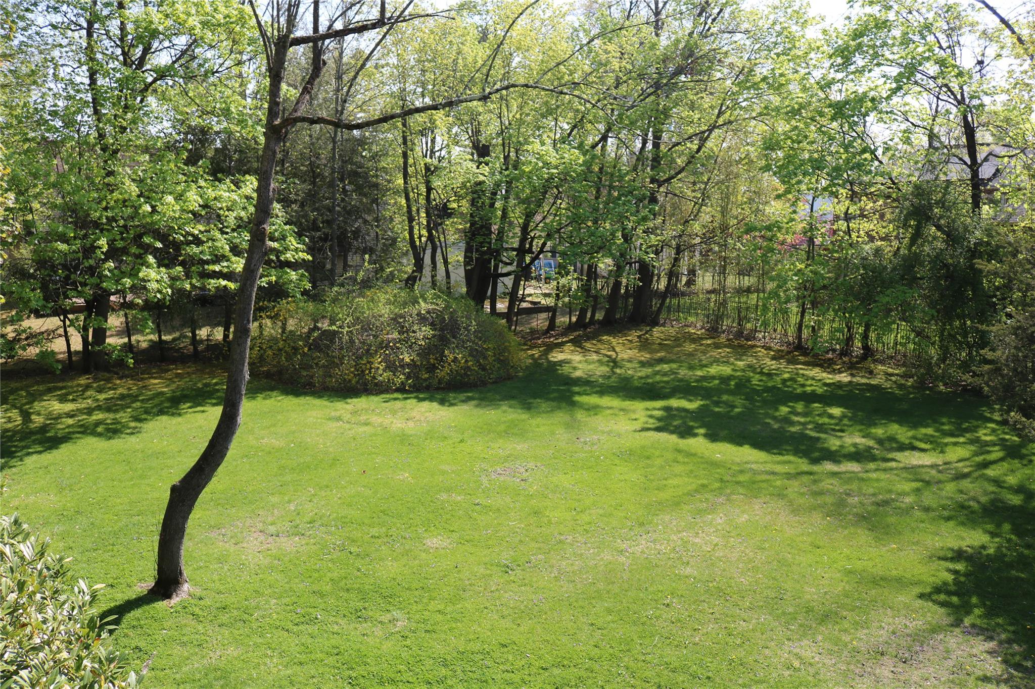 Great Neck North Middle School Real Estate Listings Main Image