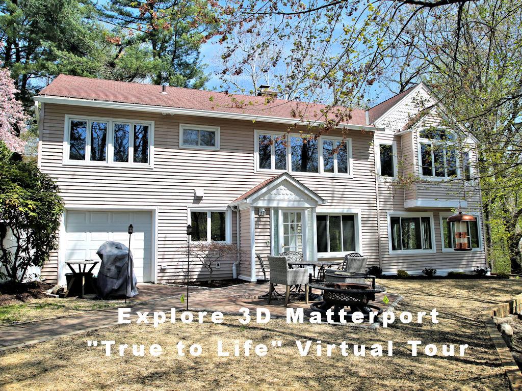 216 Woodhampton Drive Property Photo