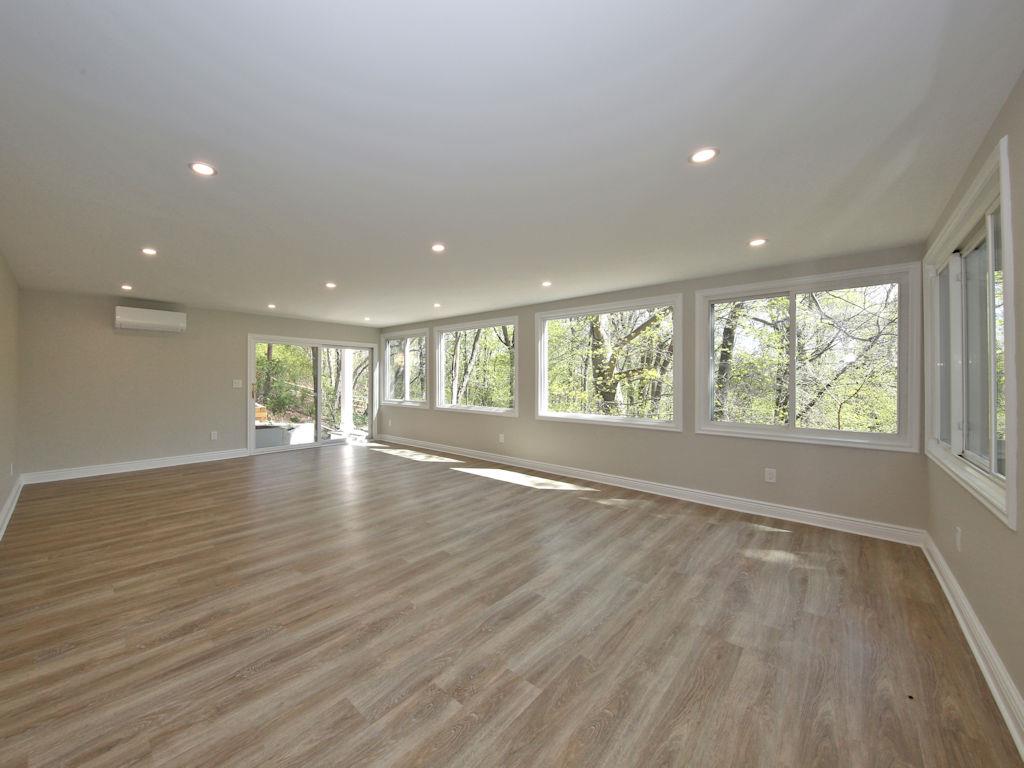 216 Woodhampton Drive Property Photo 7