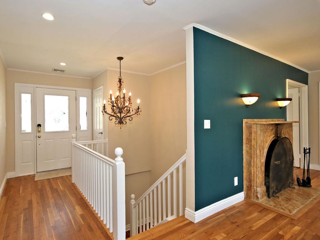 216 Woodhampton Drive Property Photo 10