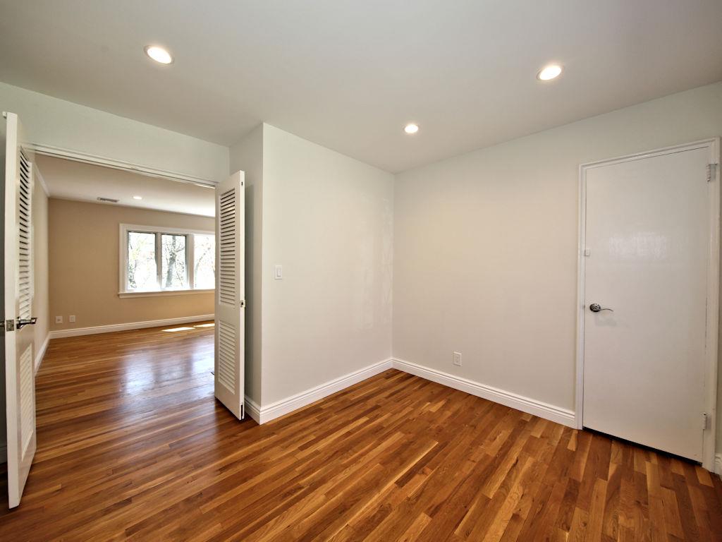 216 Woodhampton Drive Property Photo 11