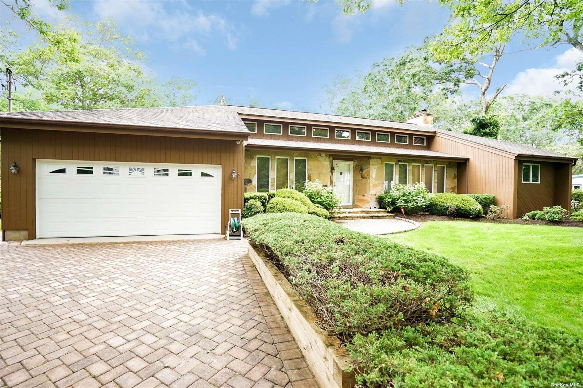 11946 Real Estate Listings Main Image