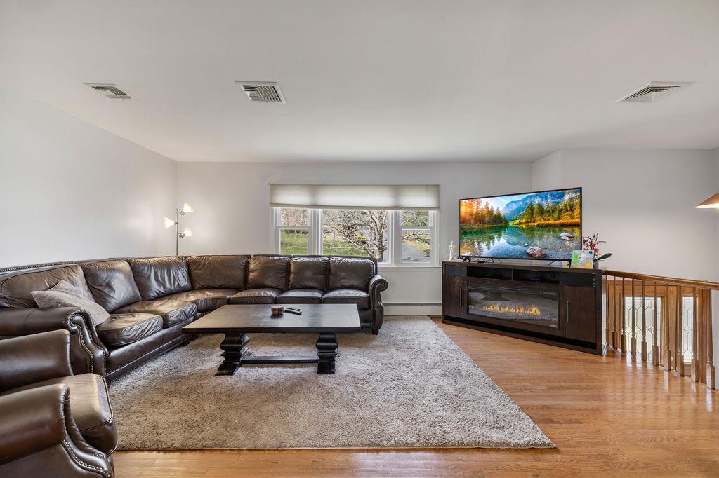 10 Jackson Street Property Photo 6