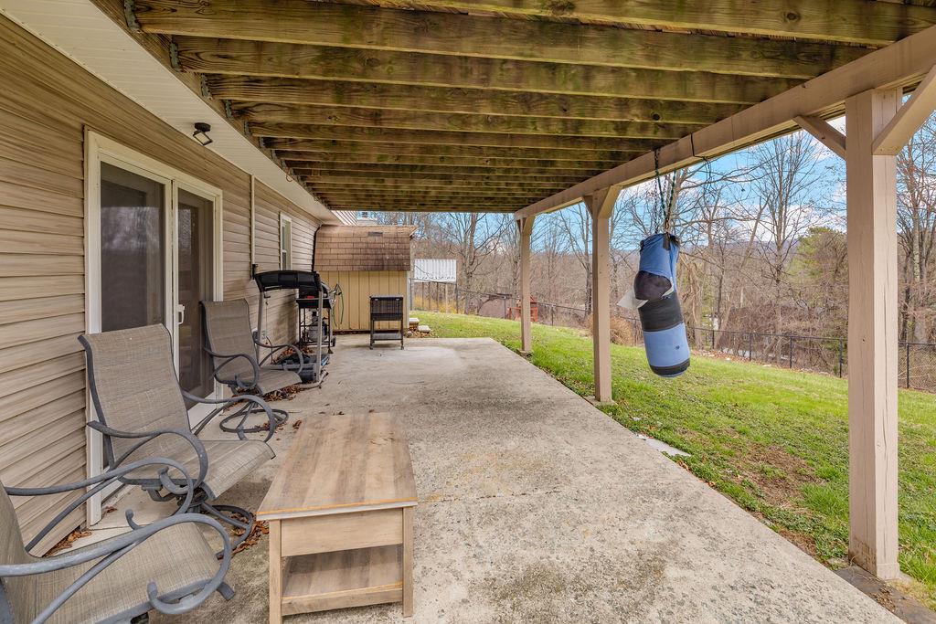10 Jackson Street Property Photo 28