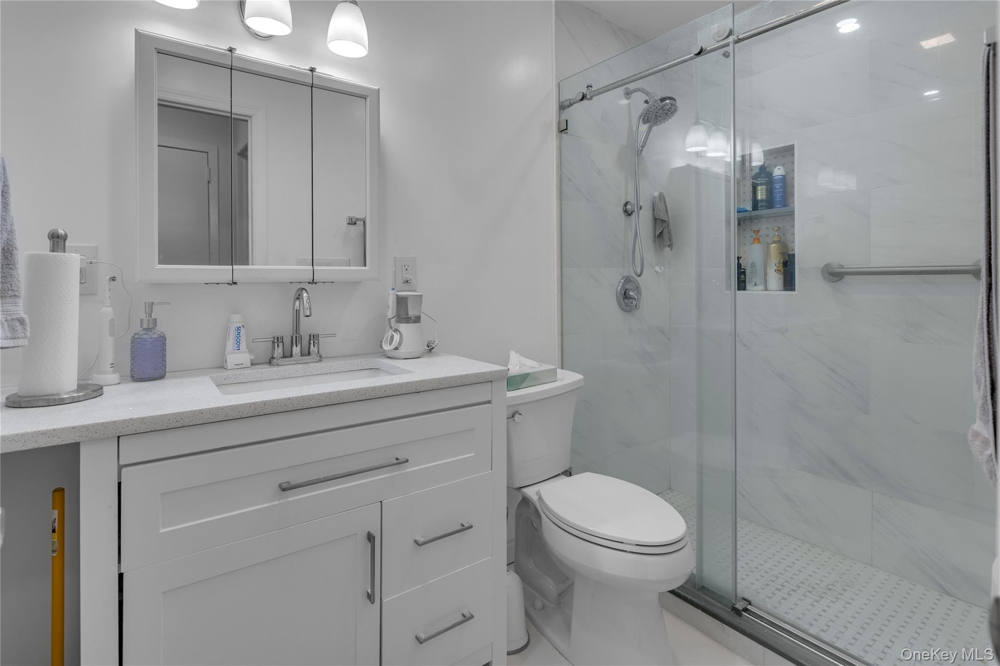 330 Scudder Avenue Property Photo 12
