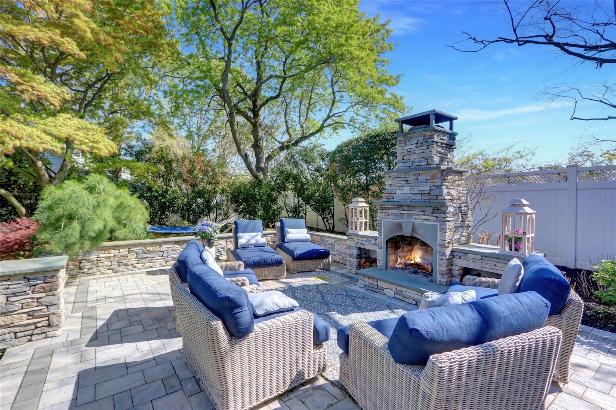 20 Irving Place Property Photo 7