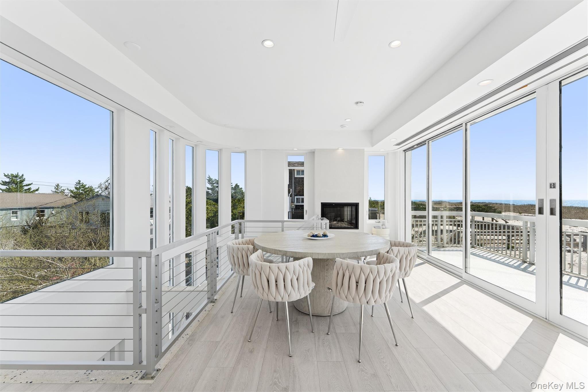 413b Dune Property Photo 3