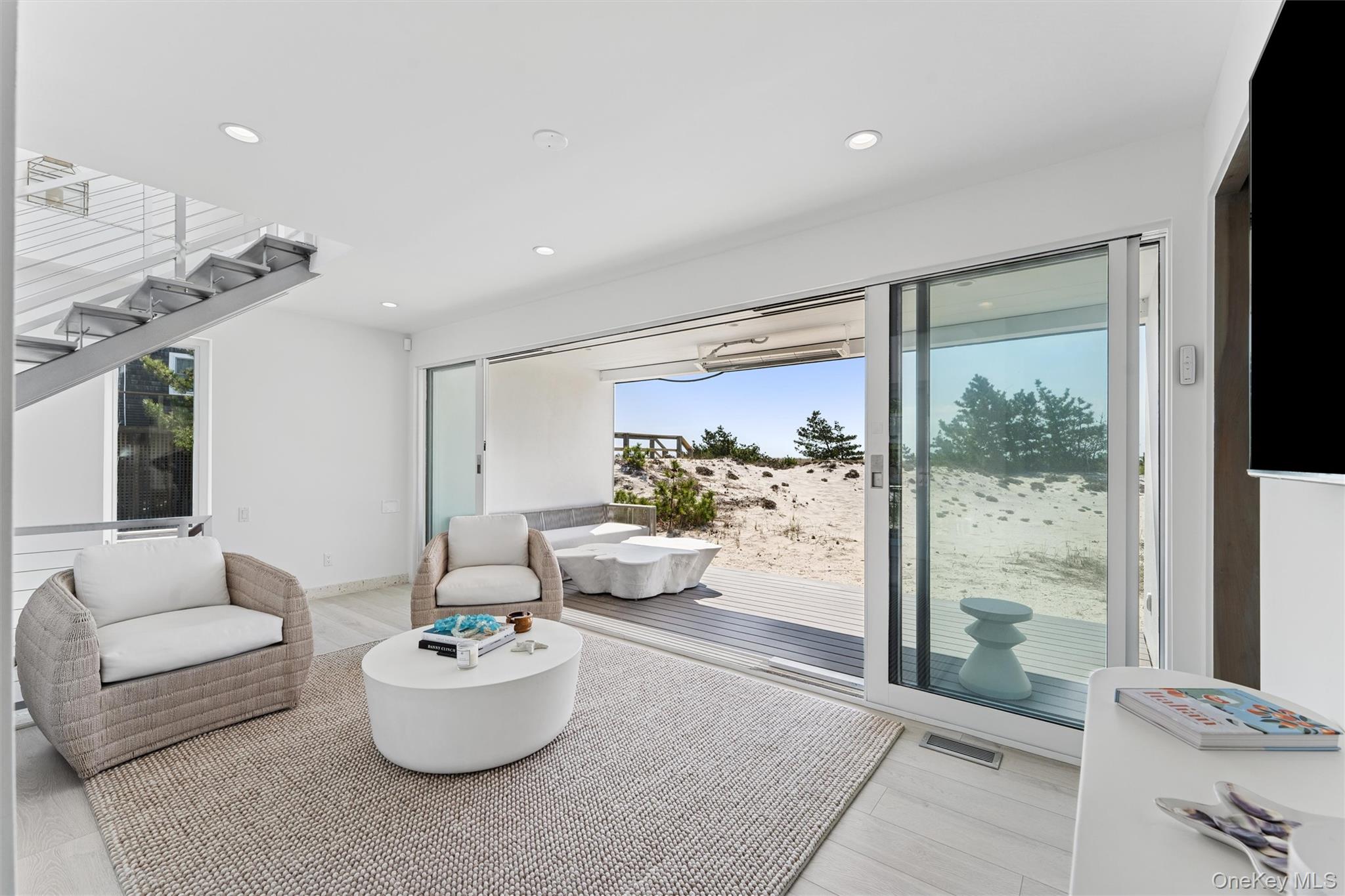 413b Dune Property Photo 17