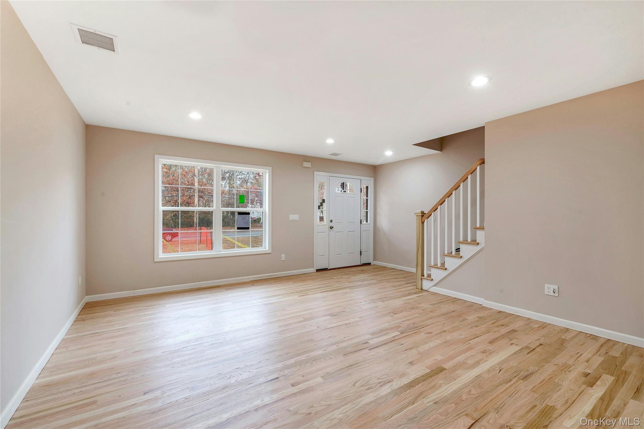 305 Commack Road Property Photo 5