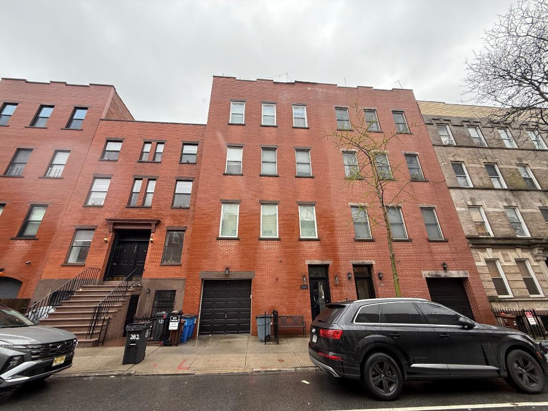 280 Sackett Street Property Photo 2