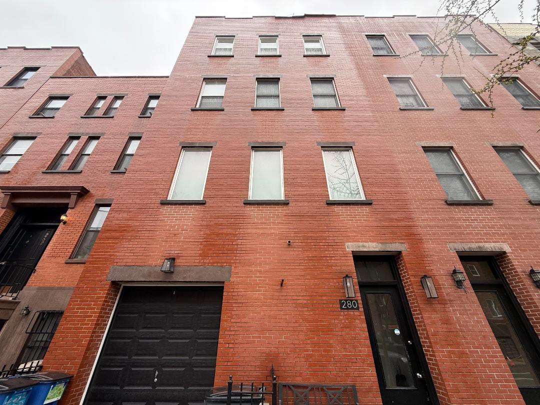 280 Sackett Street Property Photo 3