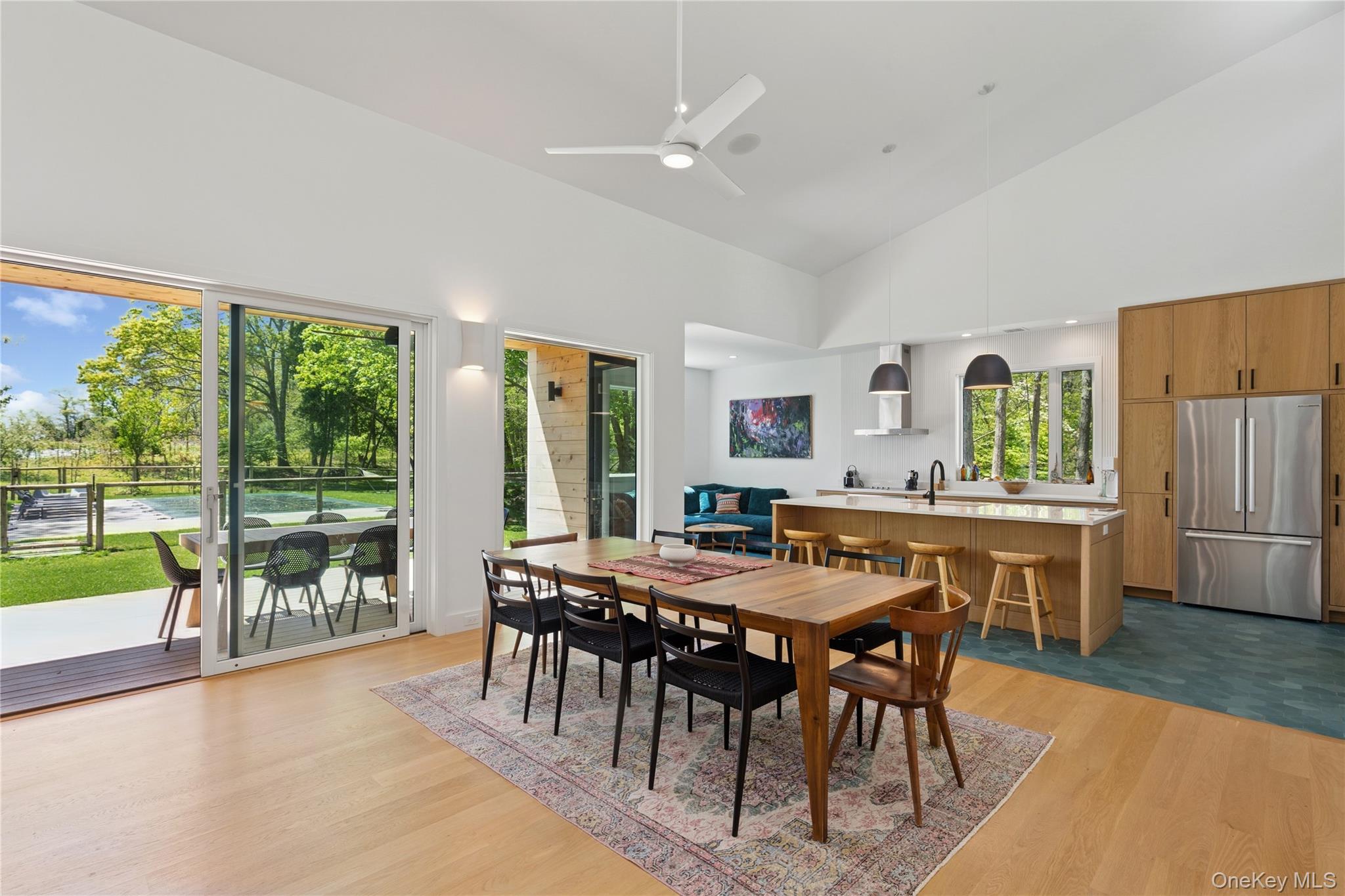 6710 Soundview Avenue Property Photo 9