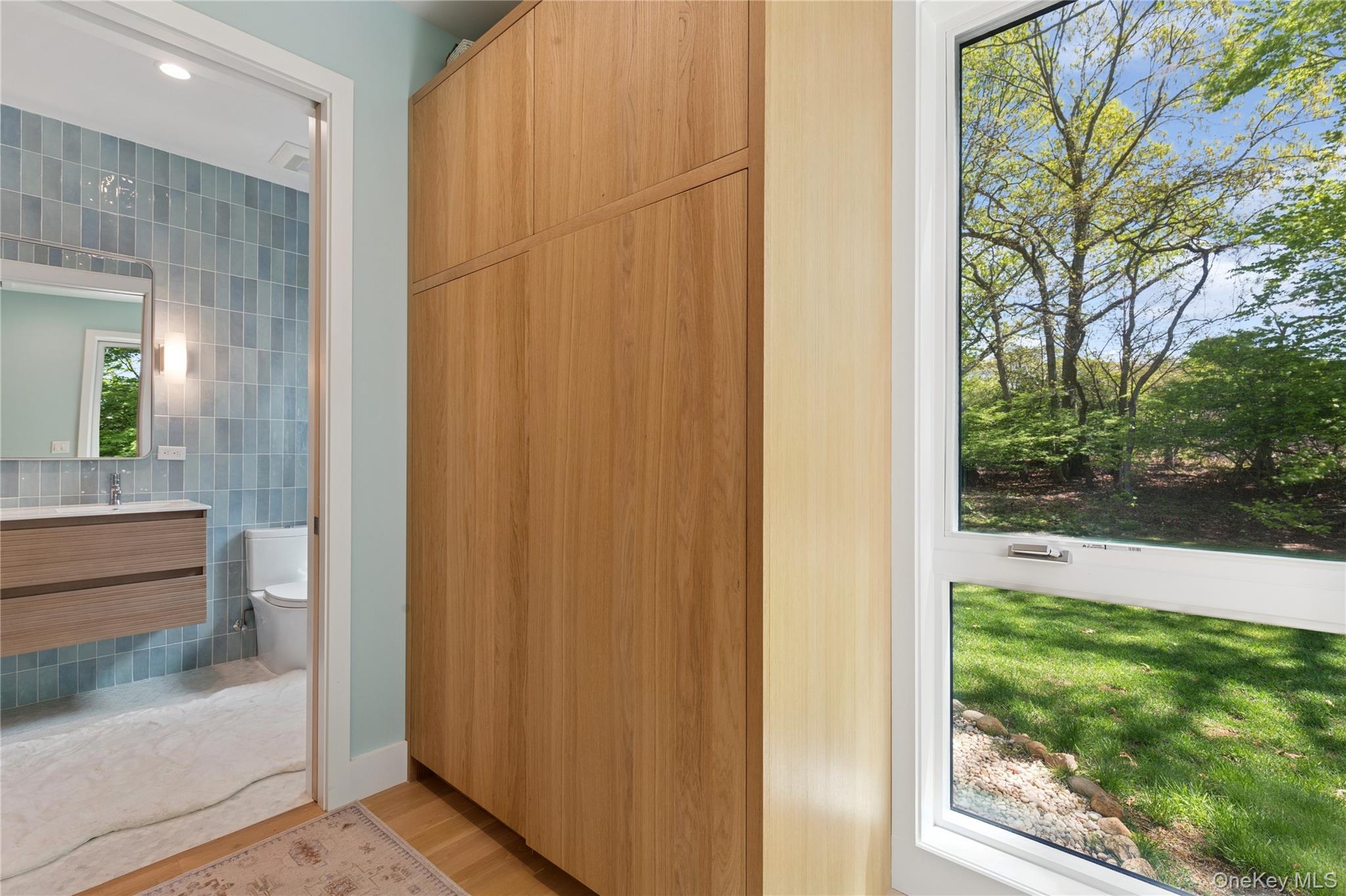 6710 Soundview Avenue Property Photo 22