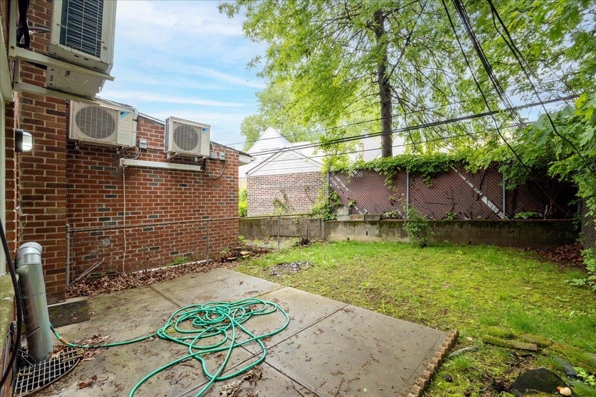 2533 Francis Lewis Boulevard Property Photo 13