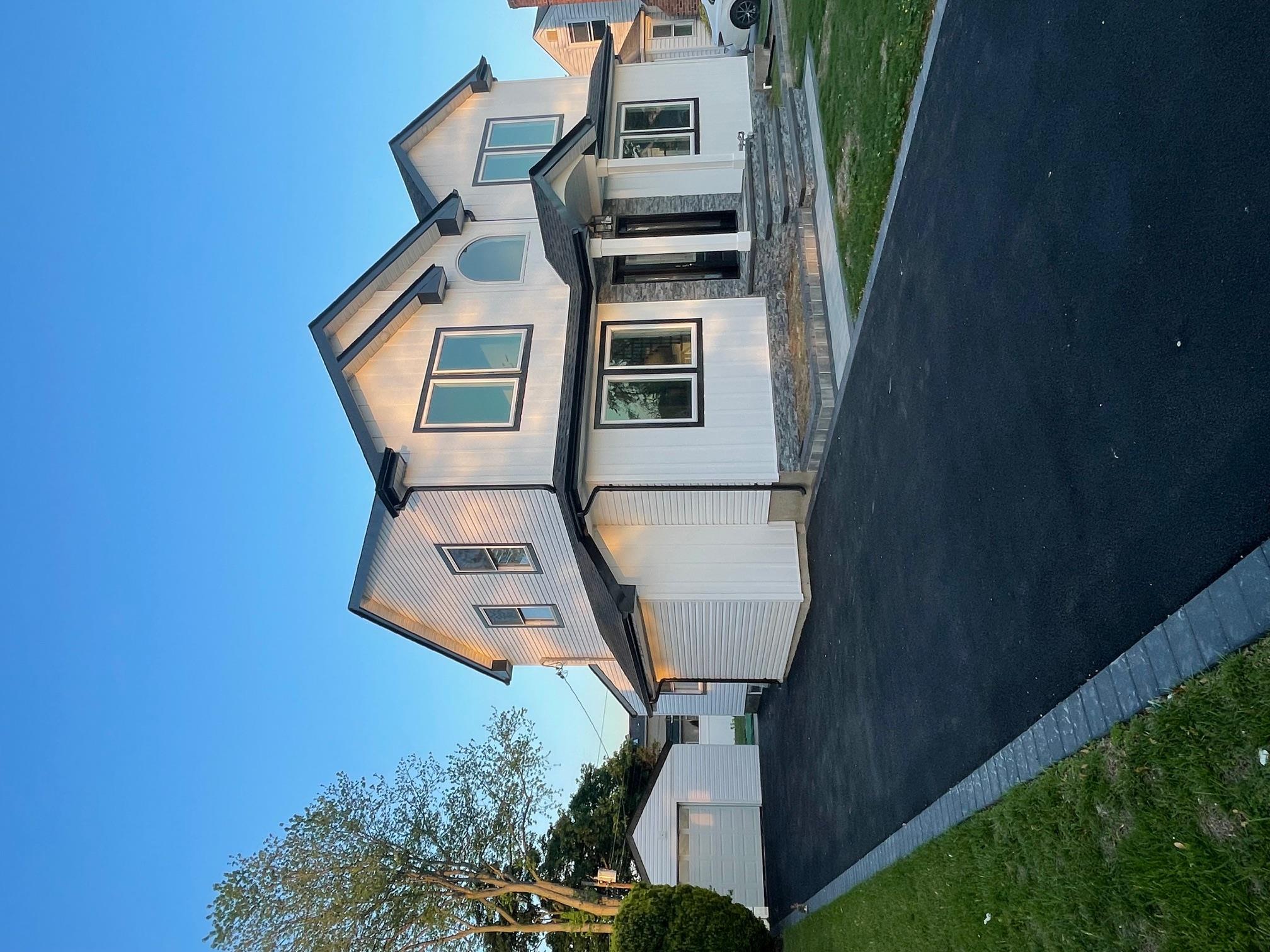 13 Garden Boulevard Property Photo 1