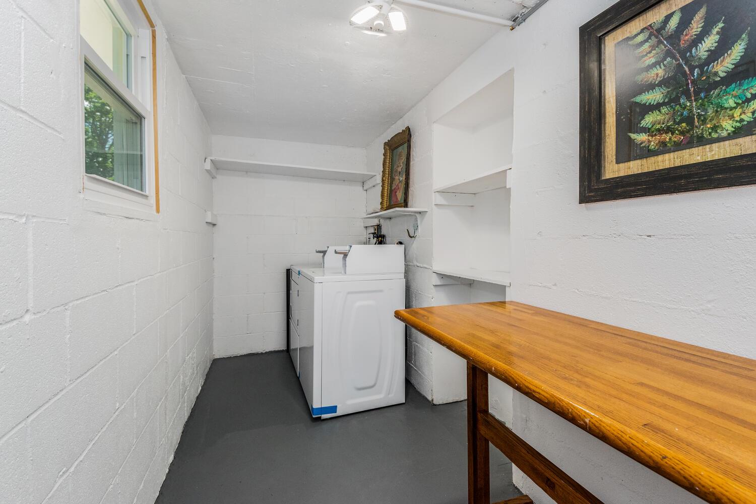 2 Bryn Mawr Place Gr Level Property Photo 2