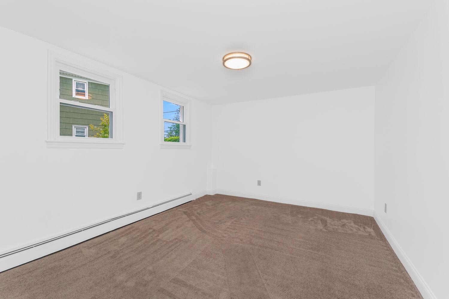 2 Bryn Mawr Place Gr Level Property Photo 5