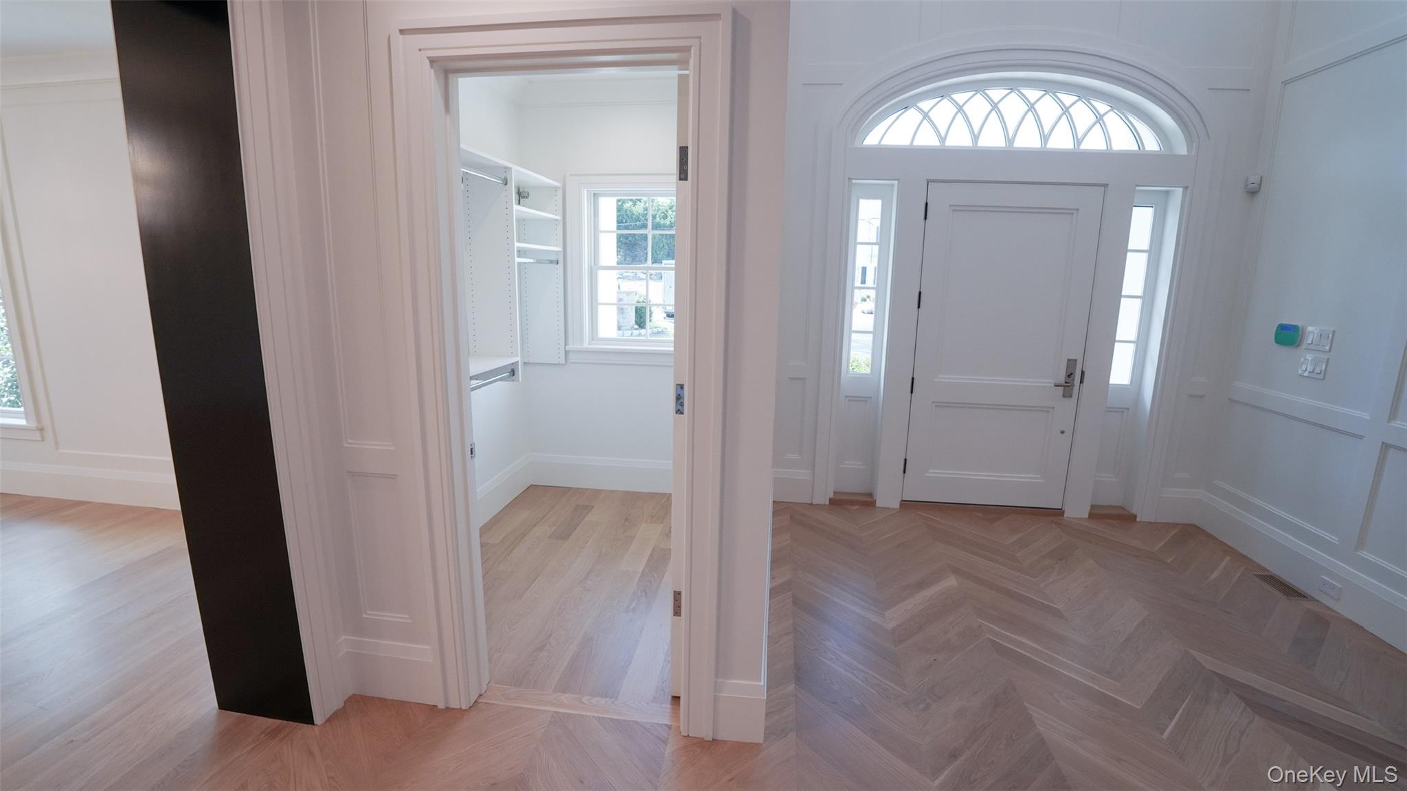 27 Round Hill Court Property Photo 8