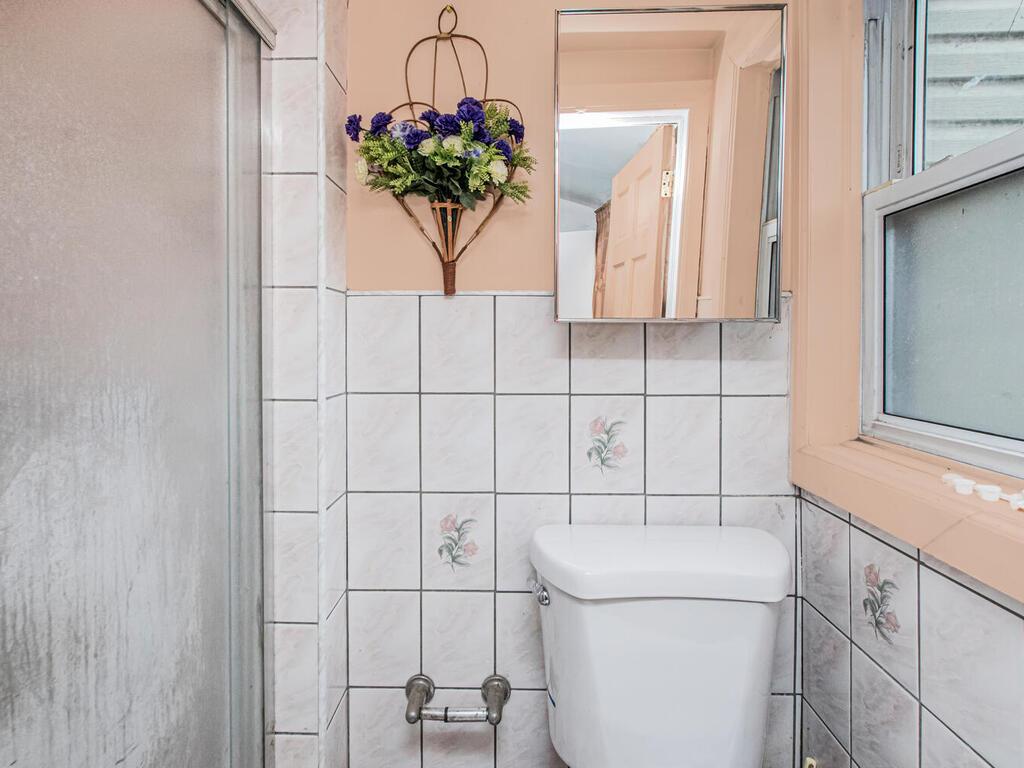 4449 Park Avenue Property Photo 7