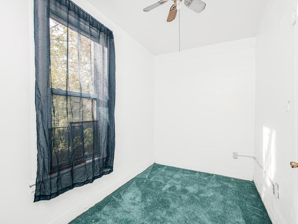 4449 Park Avenue Property Photo 17