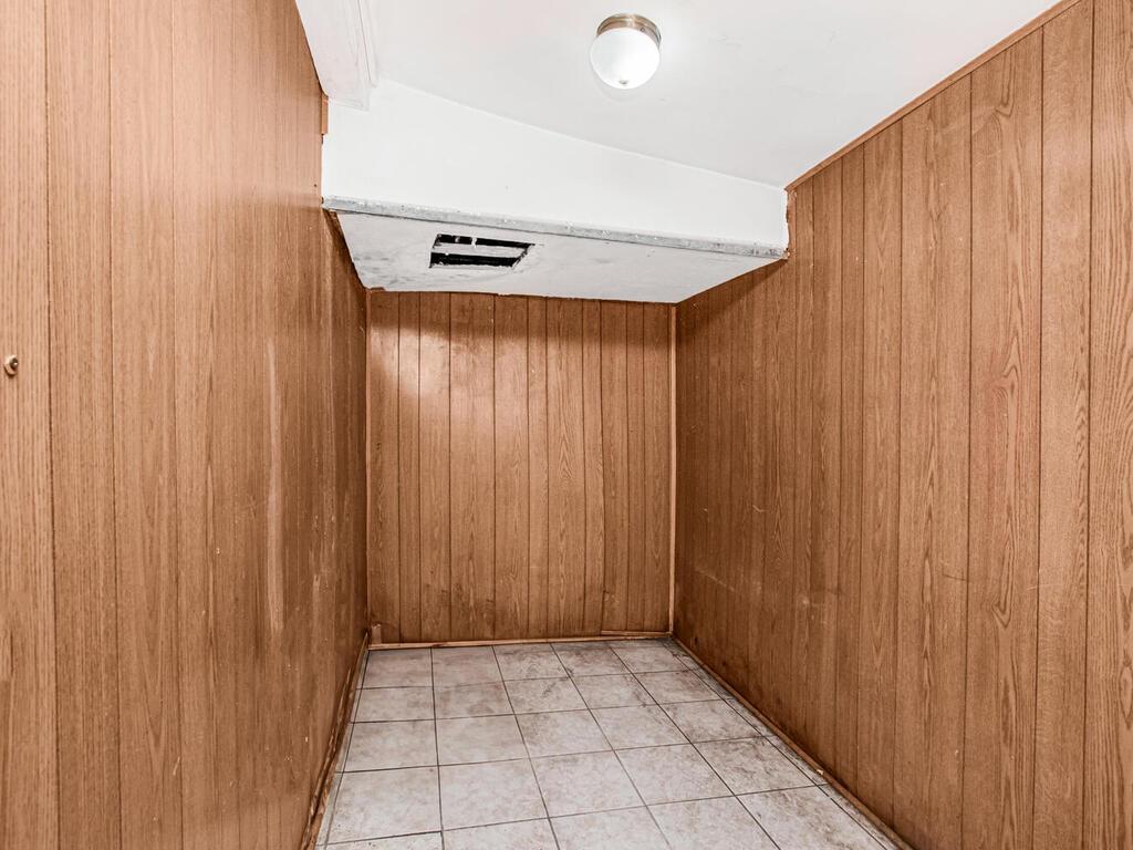 4449 Park Avenue Property Photo 20