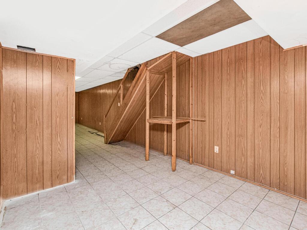 4449 Park Avenue Property Photo 21