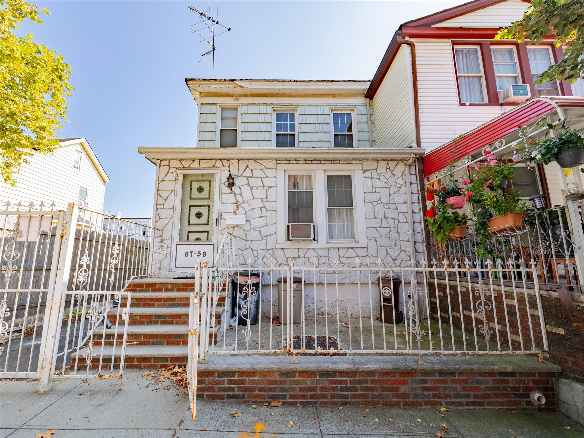 8759 123rd Street Property Photo 1