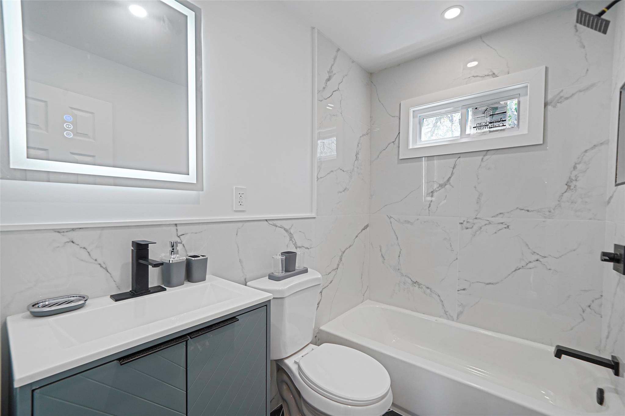 510 Washington Avenue Property Photo 6