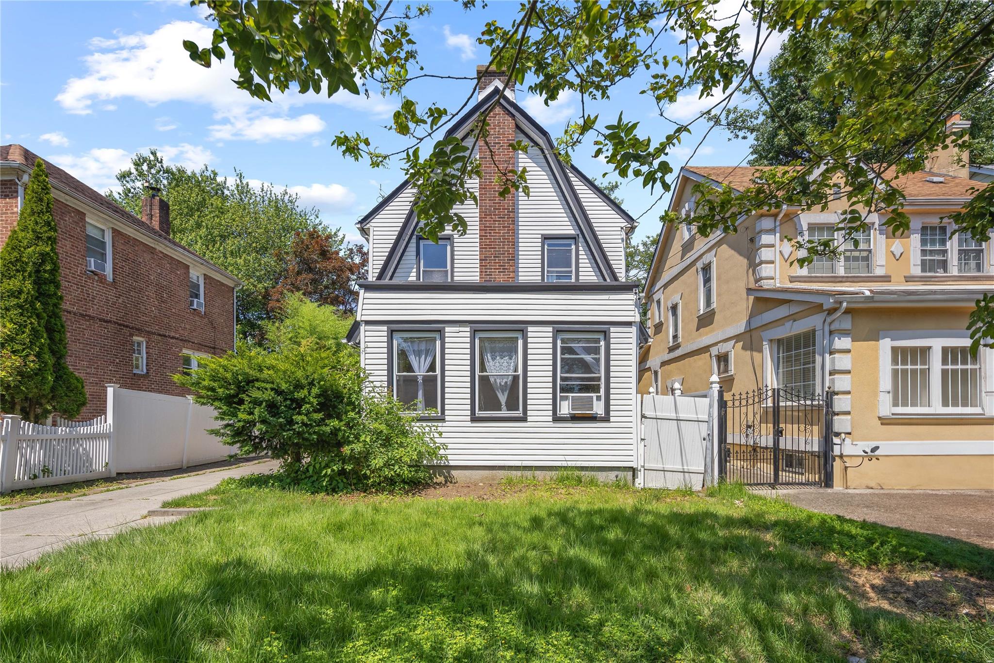 47-18 163 Street Property Photo 2