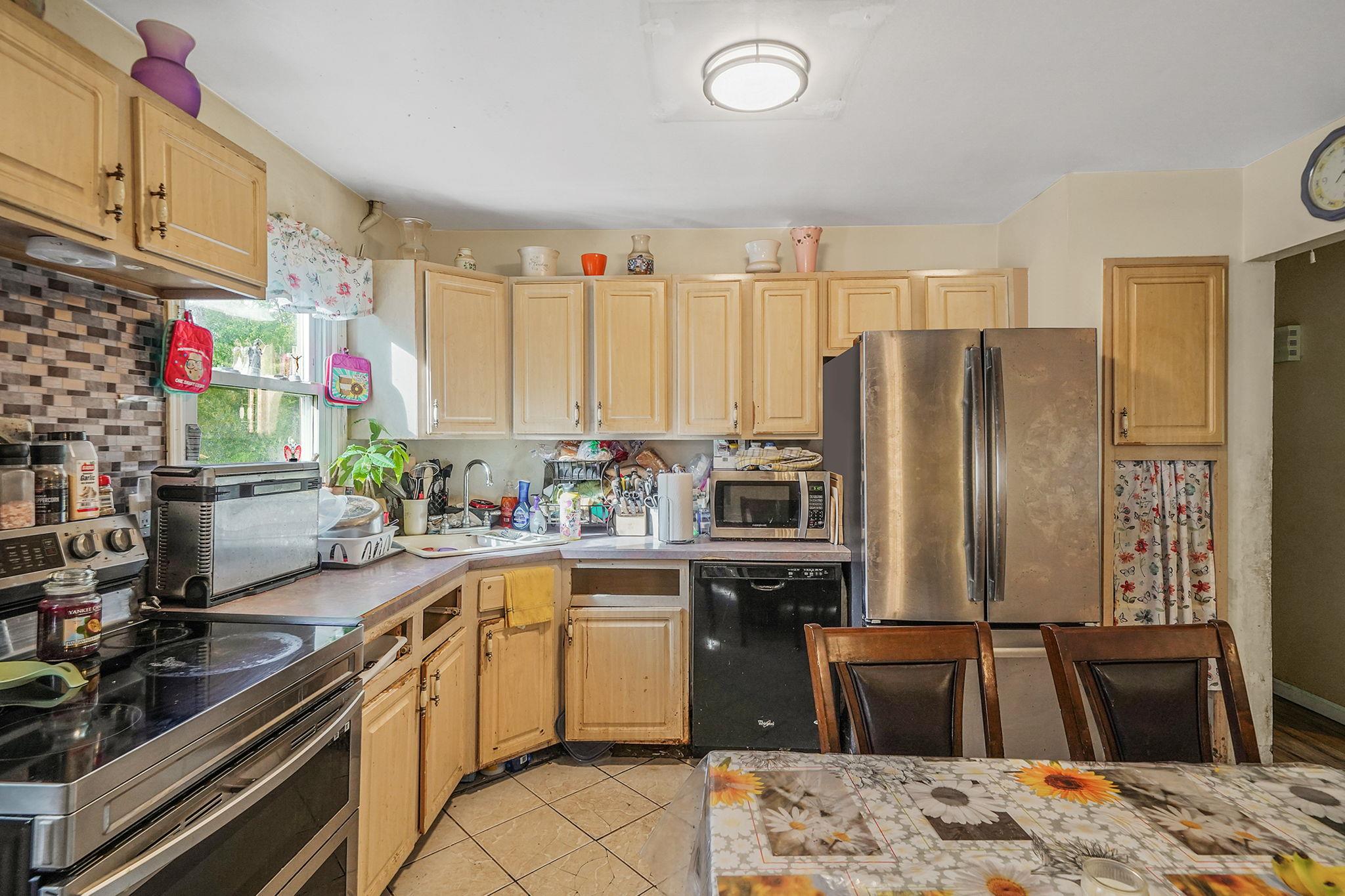 210 Oakdale Bohemia Road Property Photo 13