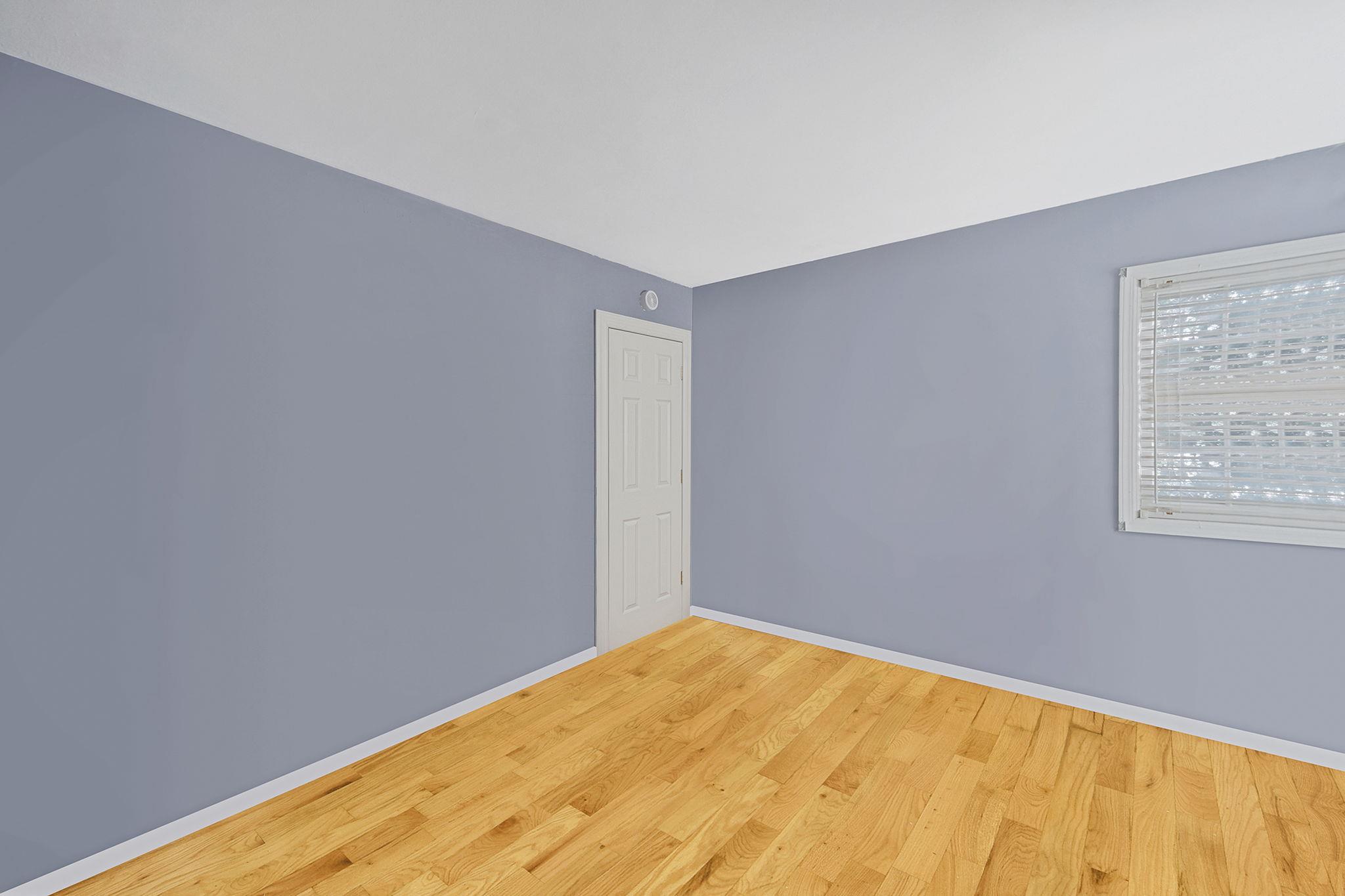 210 Oakdale Bohemia Road Property Photo 15