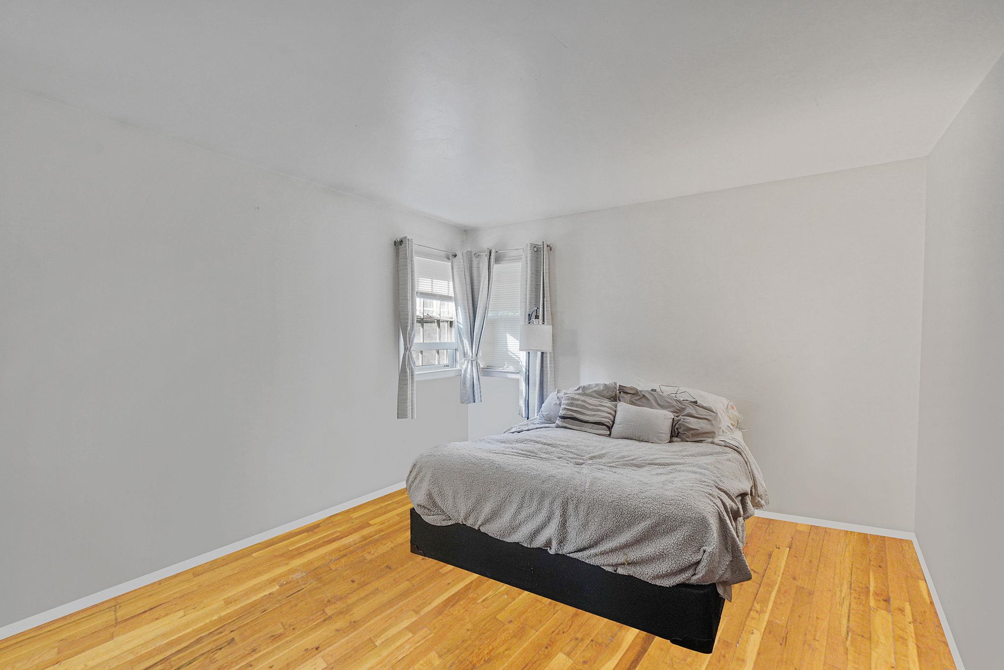 210 Oakdale Bohemia Road Property Photo 16