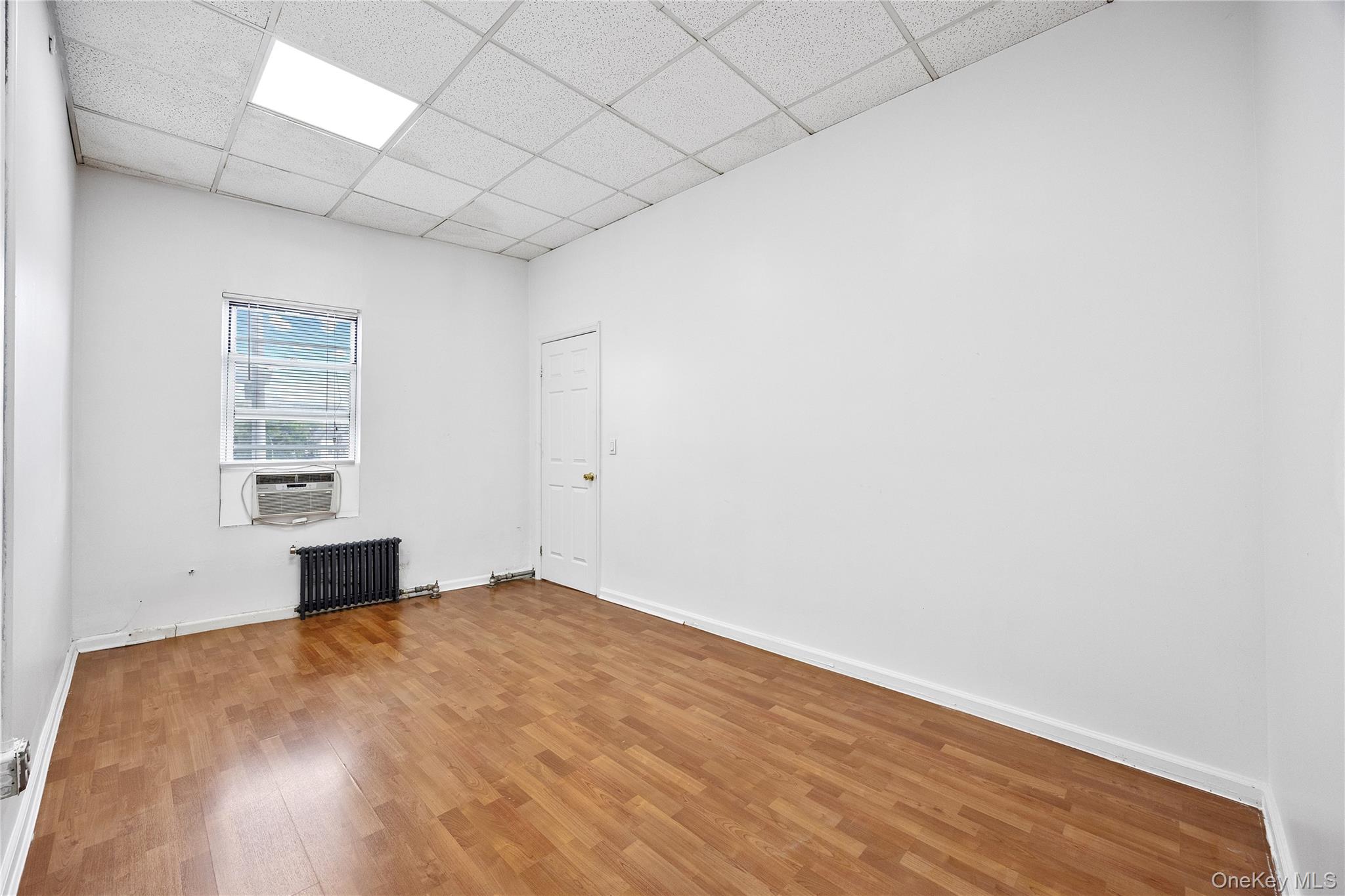 152-26/28 Northern Boulevard Property Photo 15