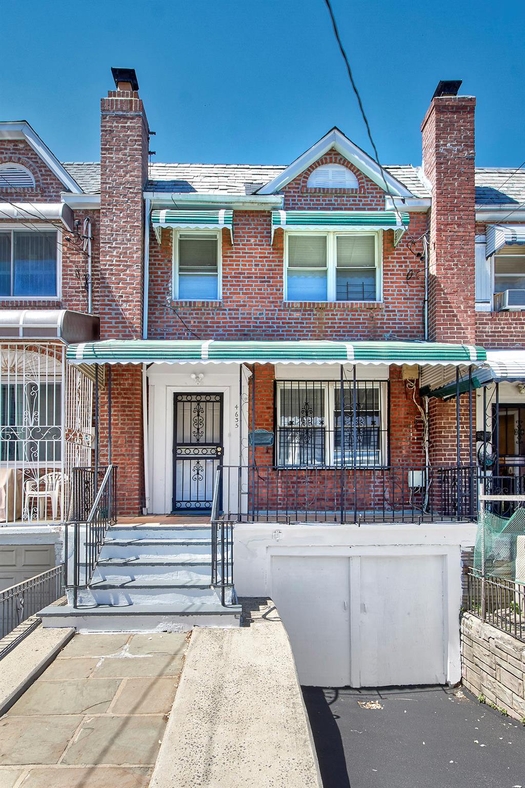 4635 Matilda Avenue Property Photo 2
