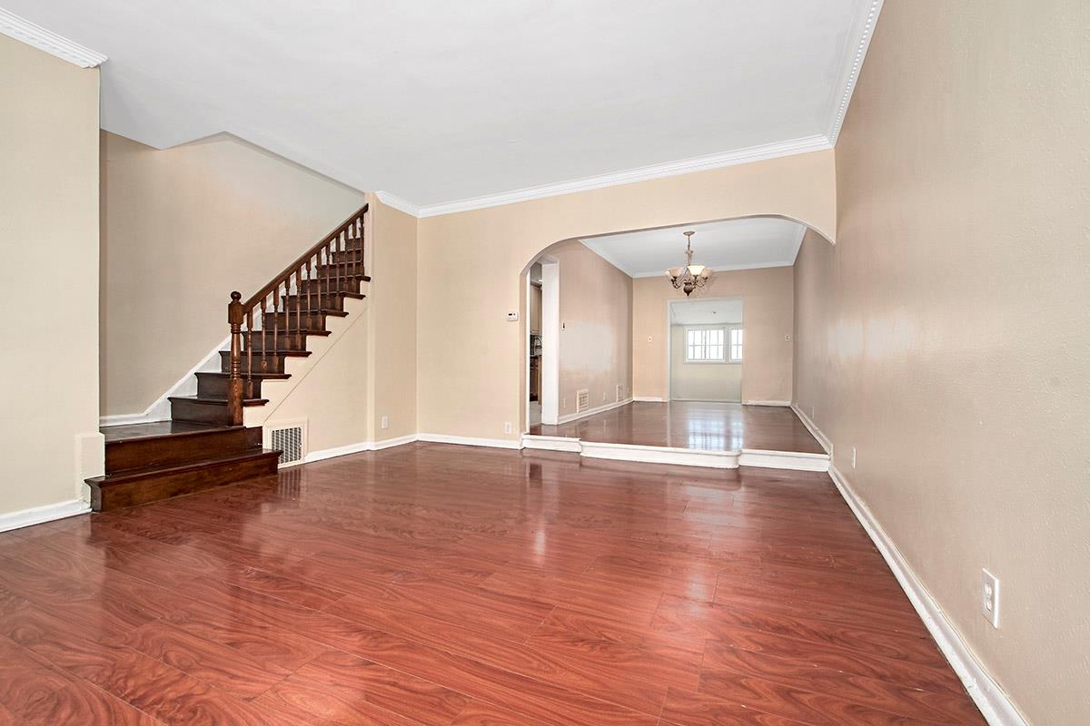 4635 Matilda Avenue Property Photo 6