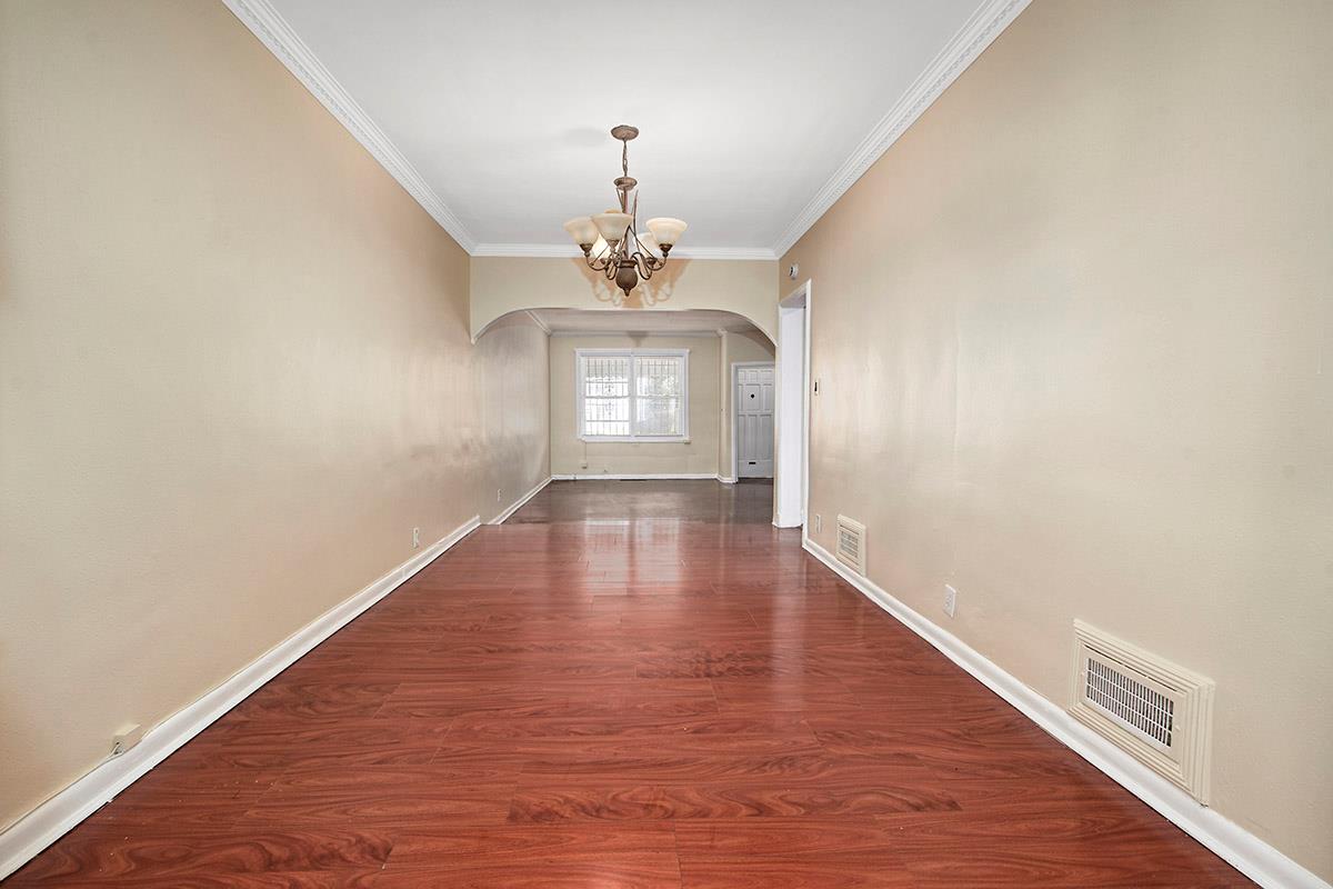 4635 Matilda Avenue Property Photo 8