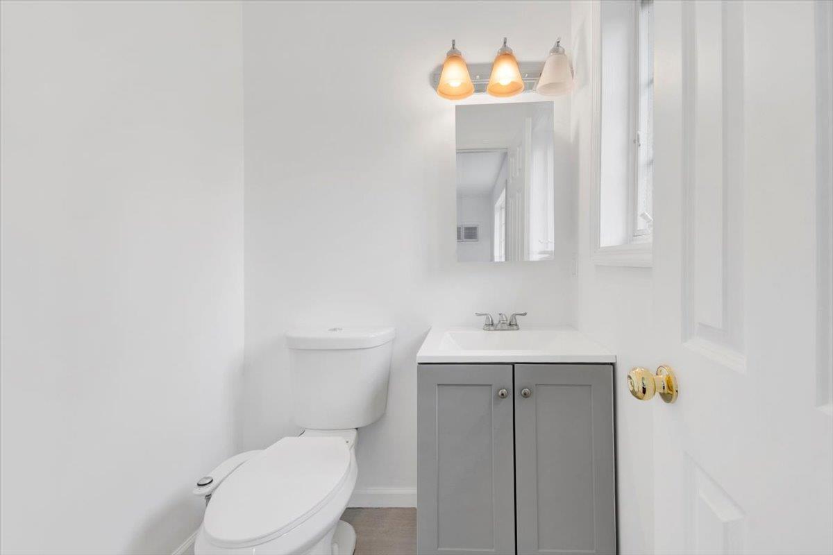 254 Farm To Market Road Property Photo 8