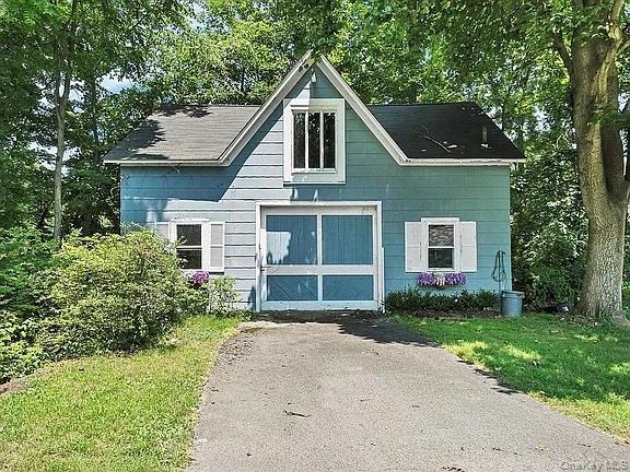 421 Spring Street Property Photo 5