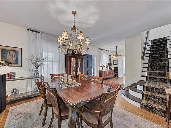 421 Spring Street Property Photo 8