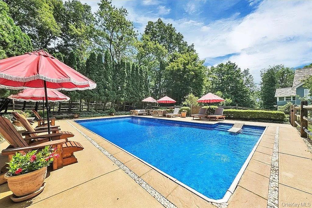 421 Spring Street Property Photo 18