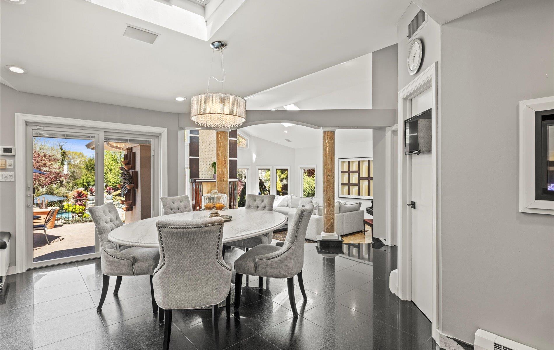 5 Glen Hill Court Property Photo 12